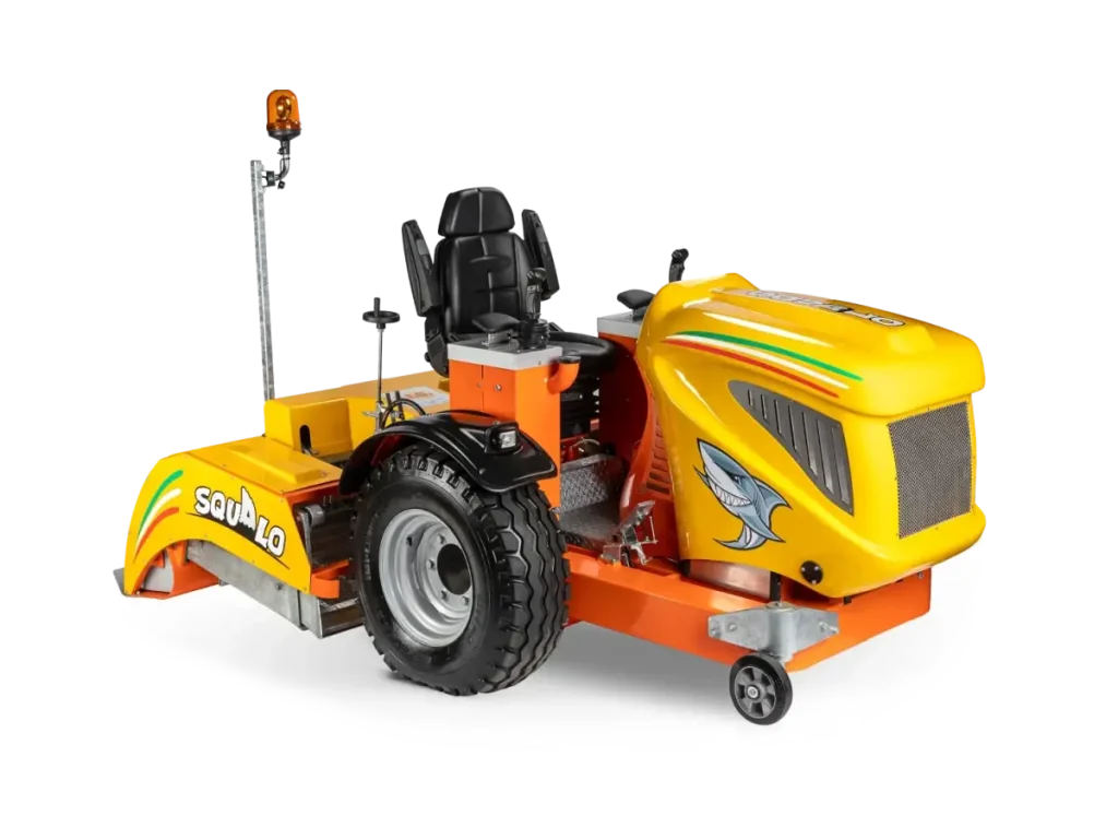 Barredora Limpiadora de Playas PFG Squalo Yanmar 30 HP Hidrostática - Barredoras de Playas